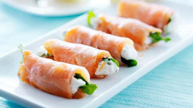 Rollitos de salmón