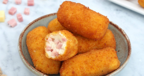 Croquetas, jamón y queso