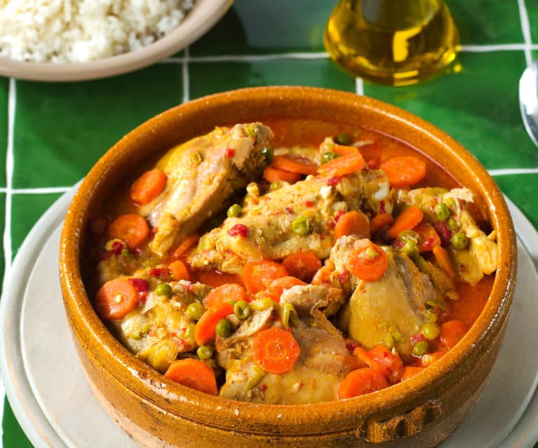 Arroz con contramuslos pollo.